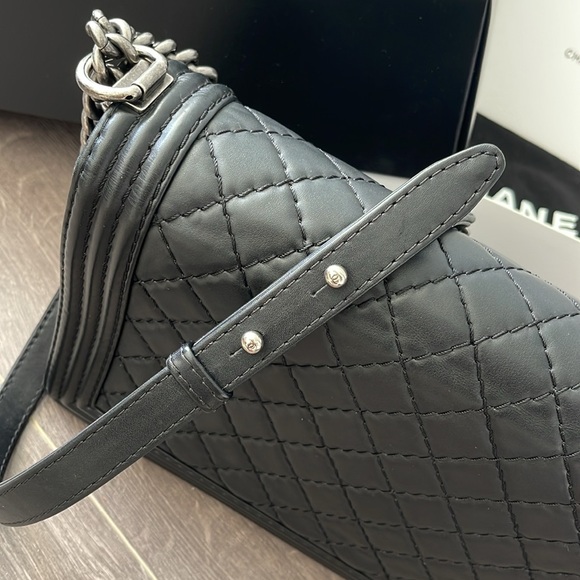 Chanel Le Boy handbag for sale, black with silver hardware. 100% authentic. - Picture 14 of 14